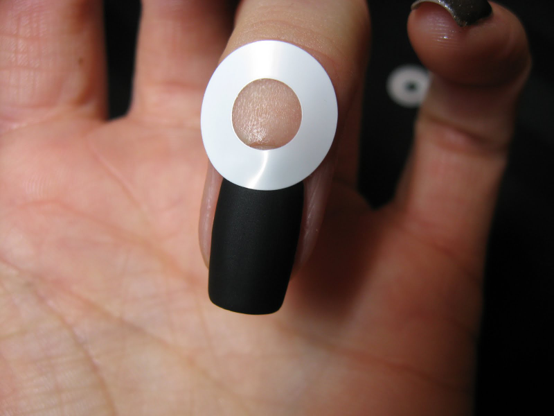 Illustration for article titled Help Me Do Nail Art!